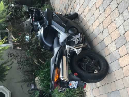 Honda VFR800A (INTERCEPTOR)