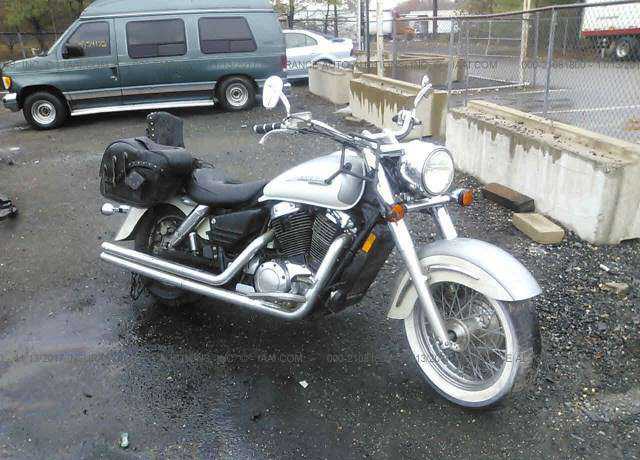 Honda VT1100C3 (SHADOW AERO)