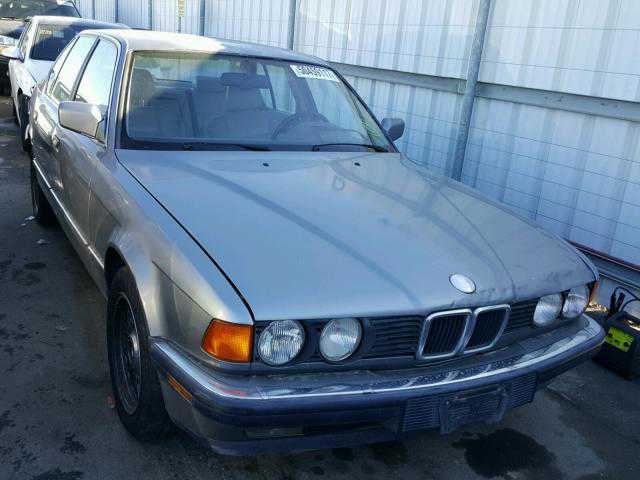 BMW 735i