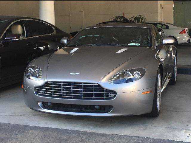 Aston Martin V8 Vantage