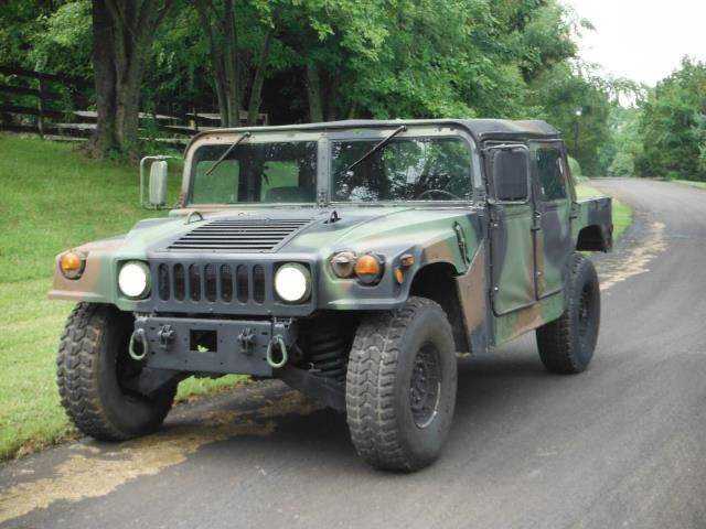 HUMMER H1