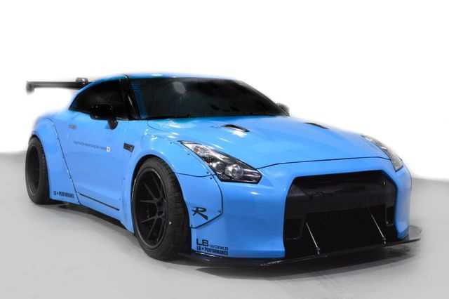 Nissan GT-R