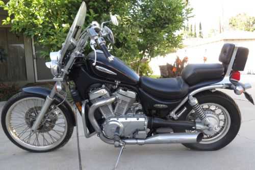 Suzuki VS800