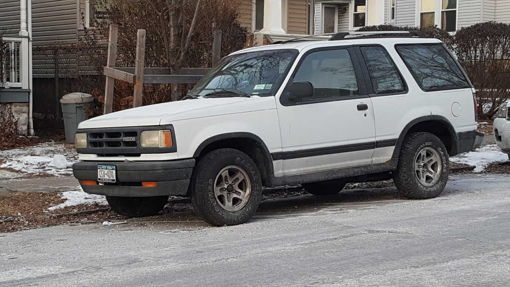 Mazda Navajo