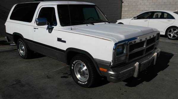 Dodge Ramcharger