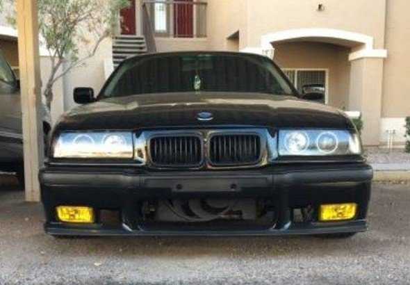 BMW 325iS