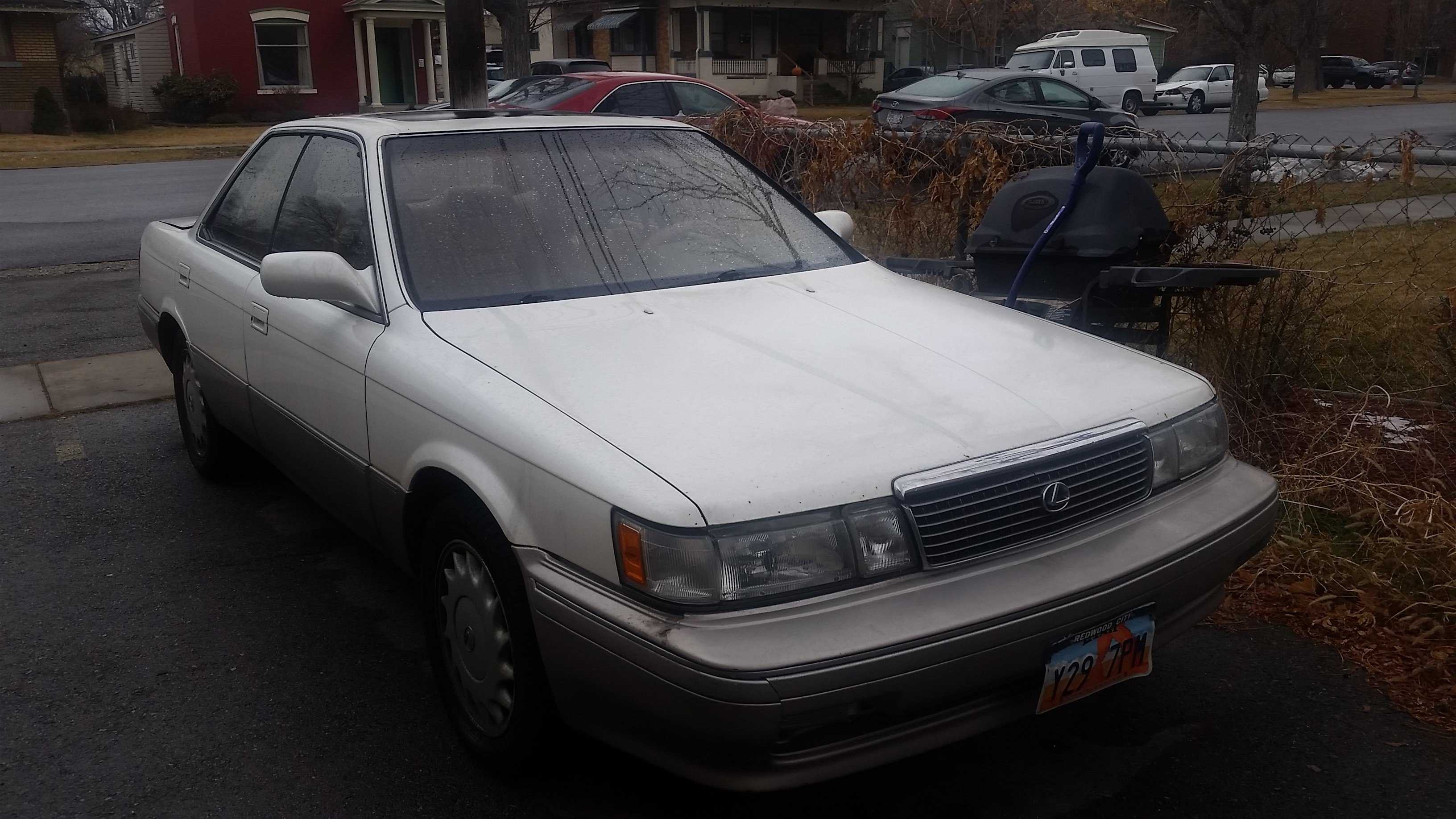 Lexus ES