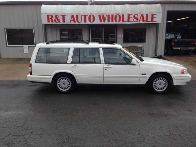 YV1KW9618S1024338