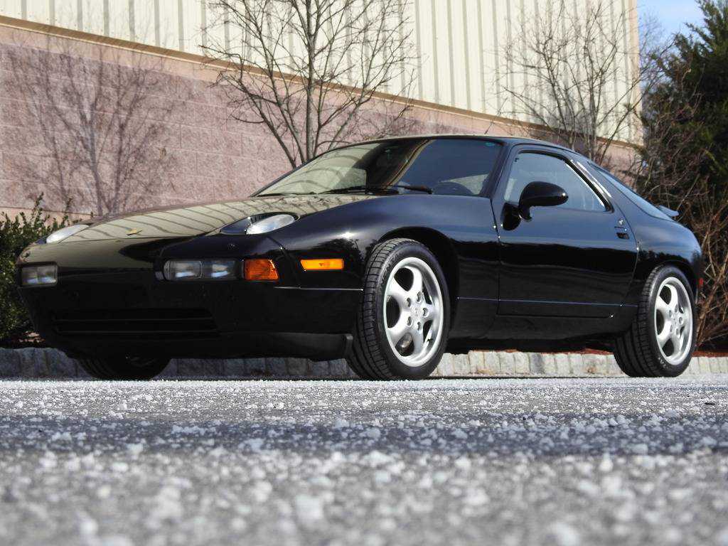 Porsche 928