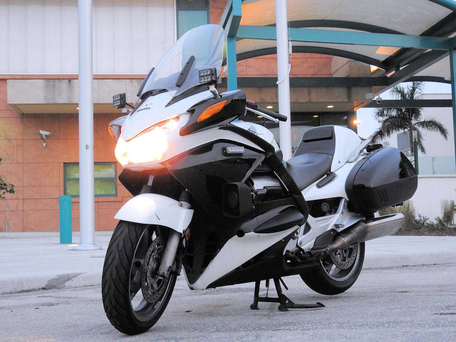 Honda ST1300PA