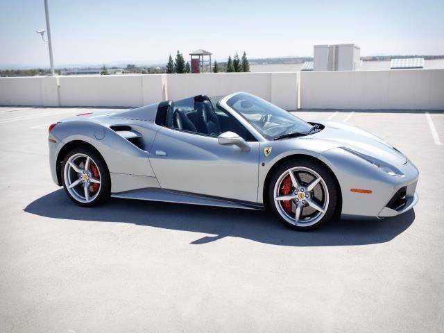 Ferrari 488 GTS