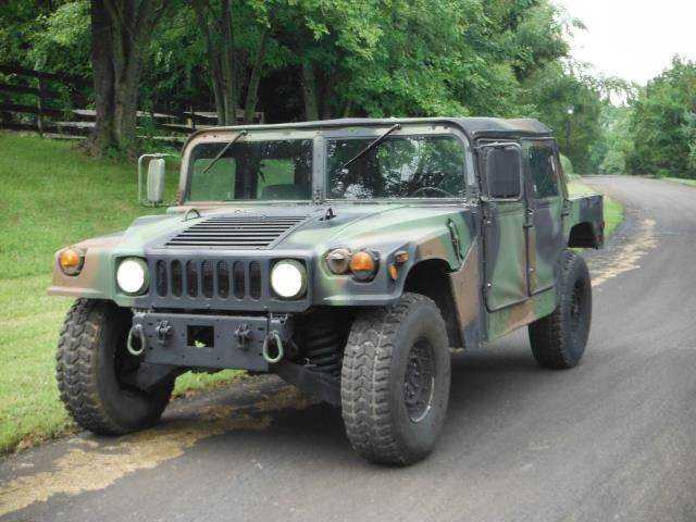 HUMMER H1