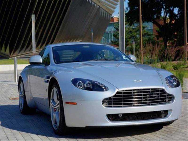 Aston Martin V8 Vantage