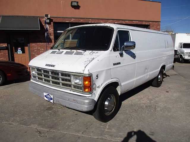Dodge Ram Van