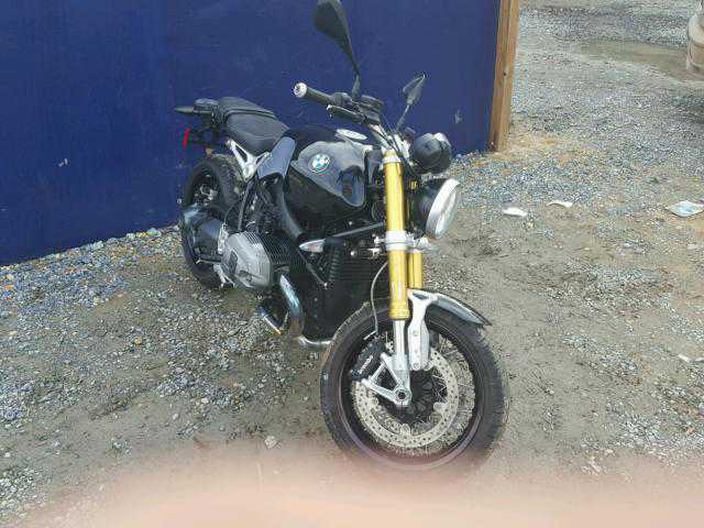 BMW R nineT