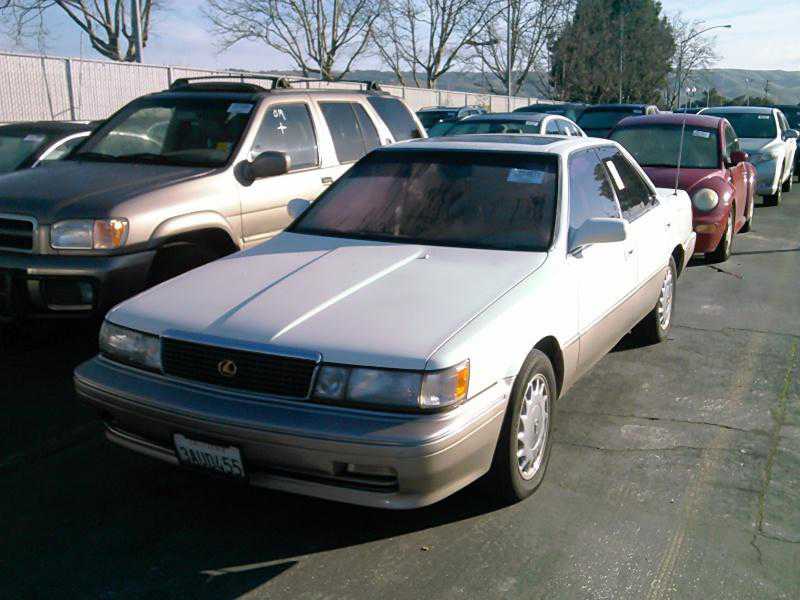 Lexus ES