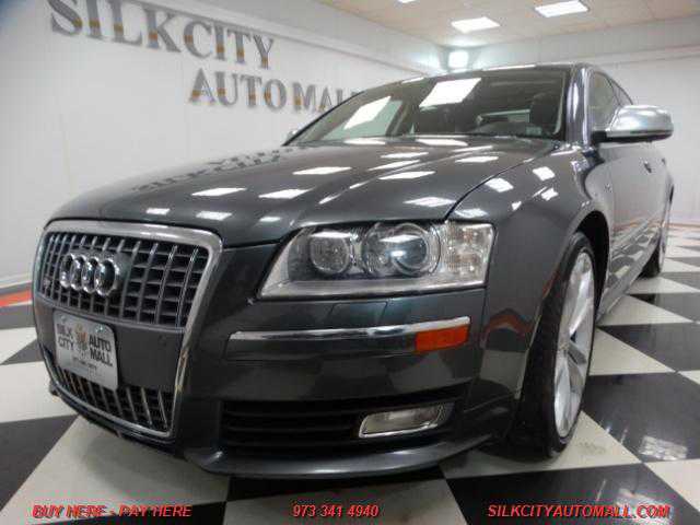 Audi S8