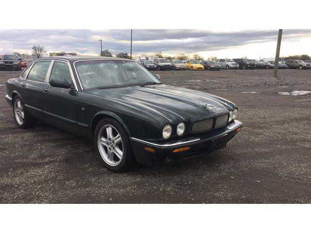 Jaguar XJR