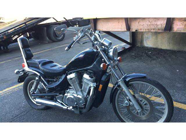 Suzuki VS800GL