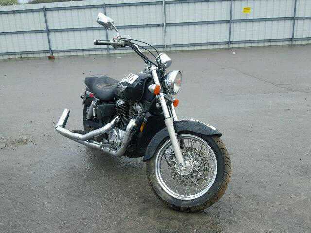 Honda VT1100C2 (SHADOW ACE)