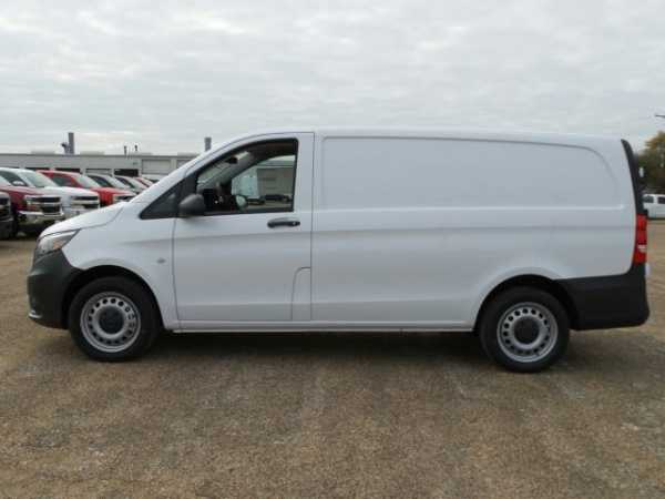 2017 Mercedes-Benz METRIS