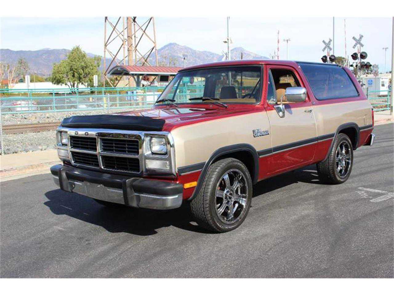 Dodge Ramcharger