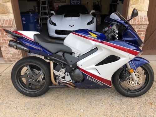 Honda VFR800 (INTERCEPTOR)