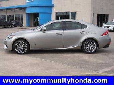 2016 Lexus IS