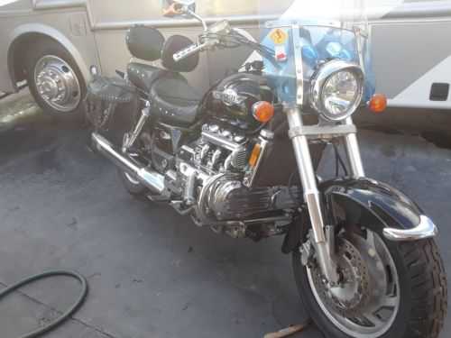 Honda GL1500C (VALKYRIE)