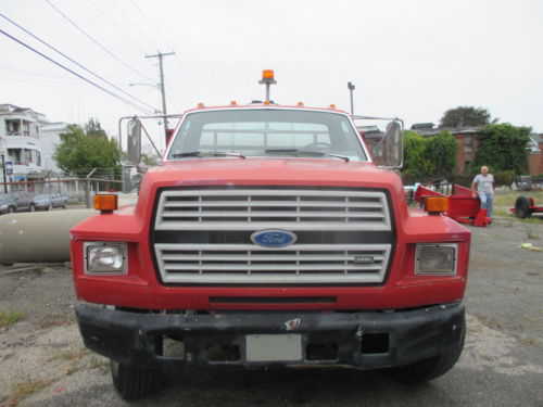Ford F-700