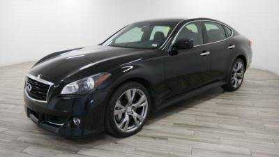 Infiniti M56