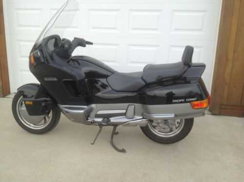 Honda PC800 (PACIFIC COAST)
