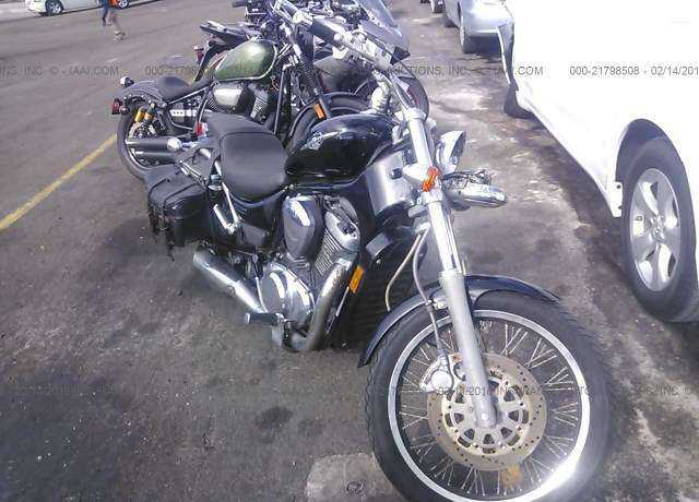 Suzuki VS800