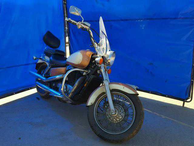 Honda VT1100C2 (SHADOW ACE)