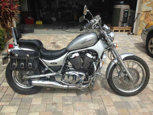Suzuki VS800GLK
