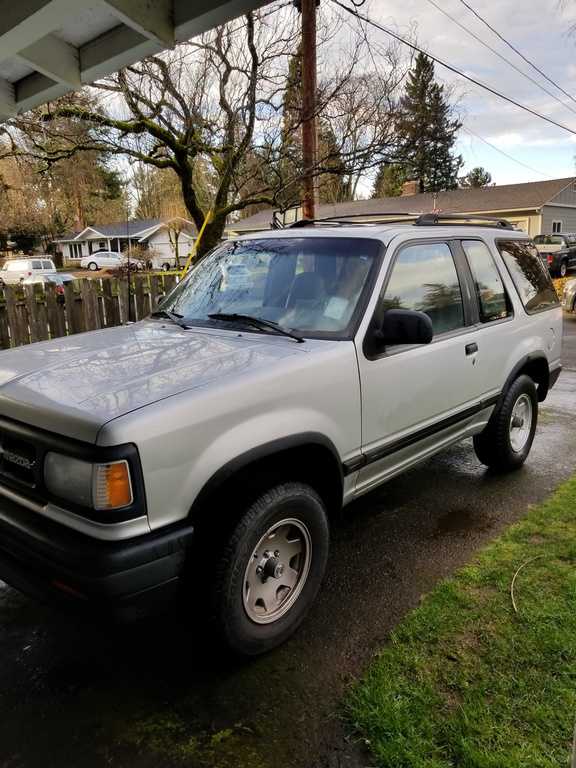 Mazda Navajo