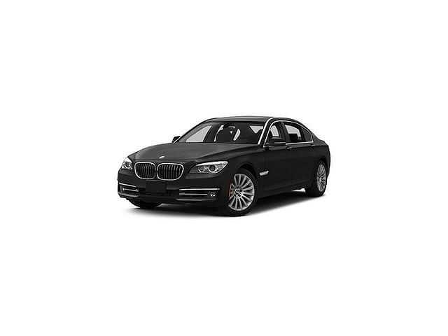 BMW 740i