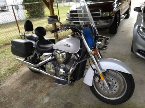 Honda VTX1300R