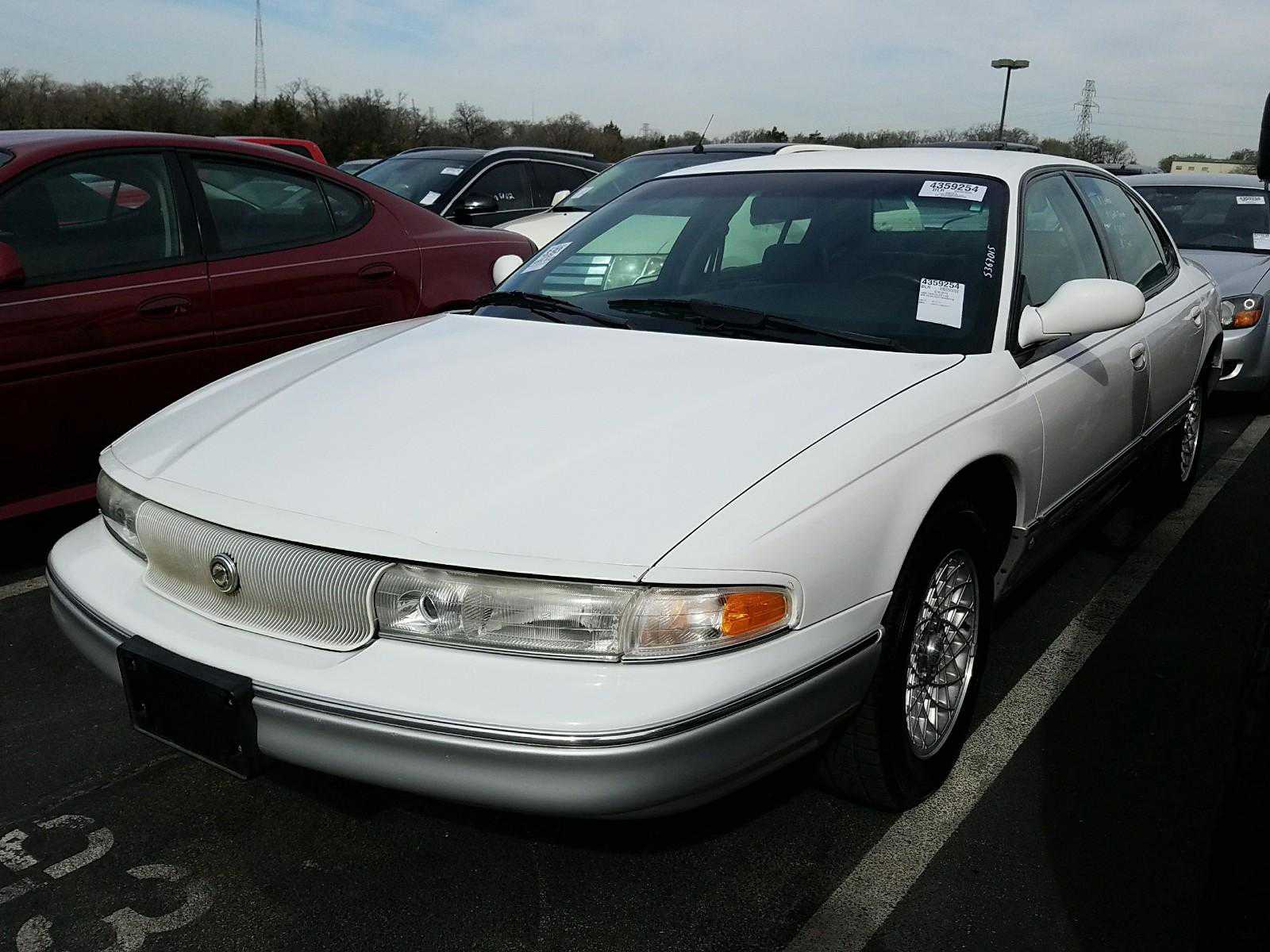 Chrysler LHS