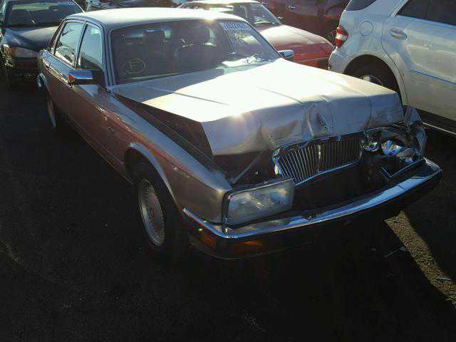 Jaguar XJ6