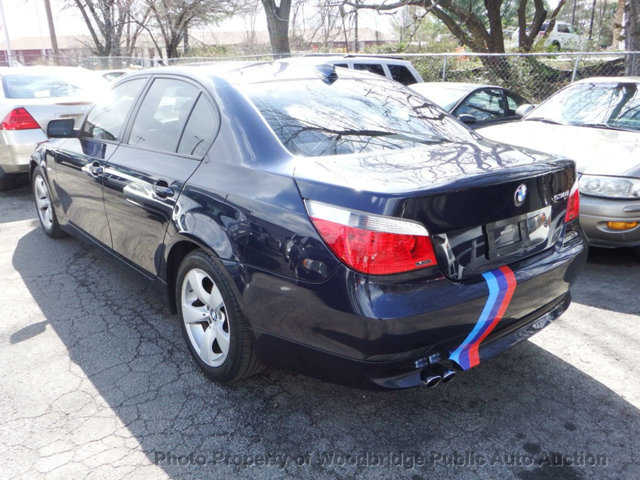 2004 BMW 530i