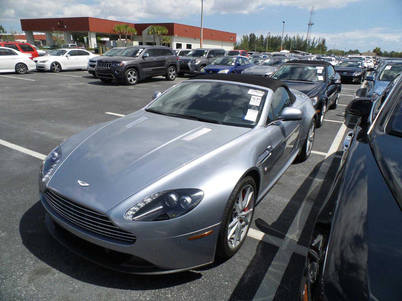 Aston Martin V8 Vantage