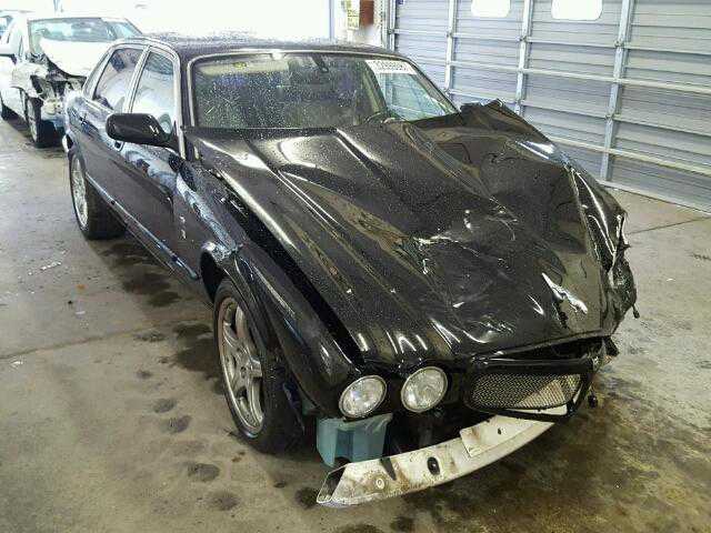 Jaguar XJR