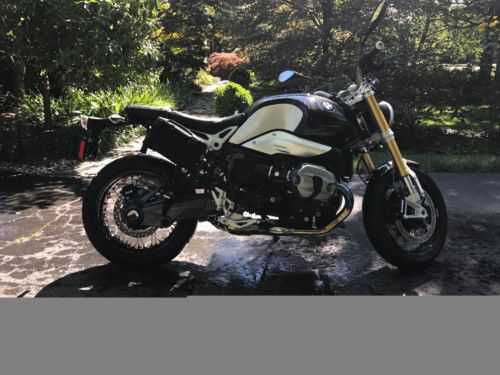 BMW R nineT