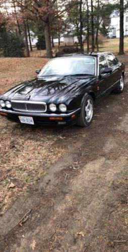 Jaguar XJR