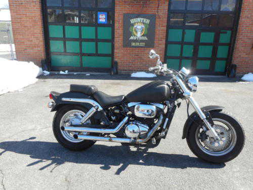 Suzuki VZ800