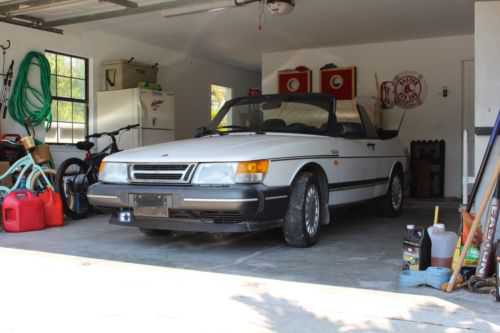 Saab 900
