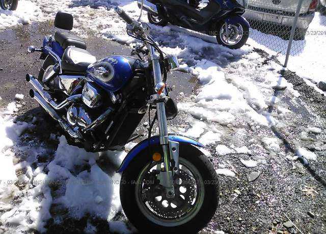 Suzuki VZ800