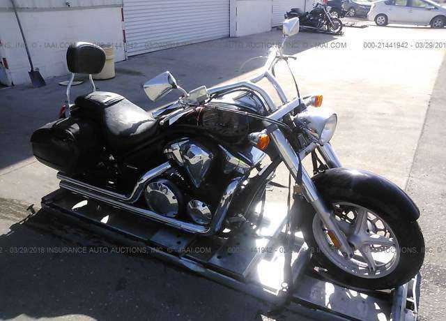 Honda VT1300 (Interstate)