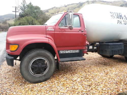 Ford F-700